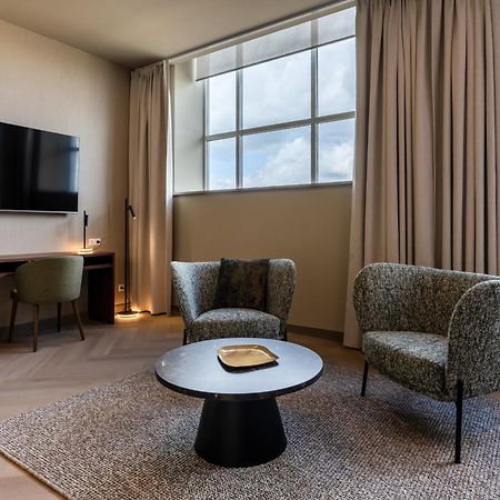 Hotel De Zeevaartschool 弗利辛恩 外观 照片