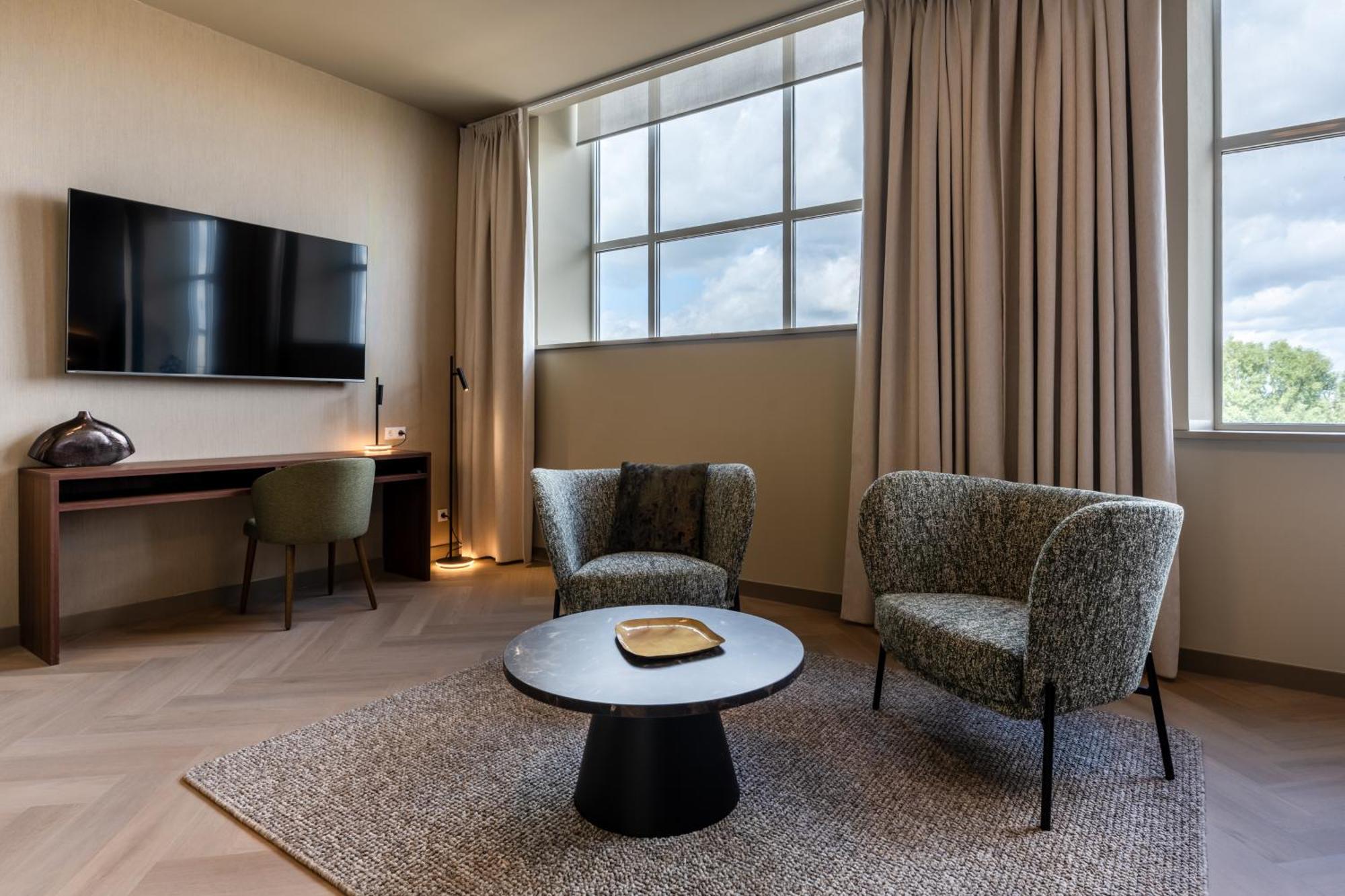 Hotel De Zeevaartschool 弗利辛恩 外观 照片